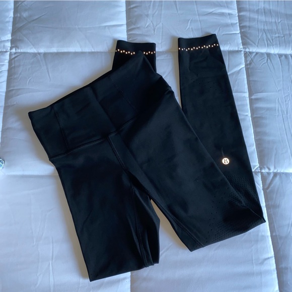 Lululemon Zoned In Tight Leggings - Picture 4 of 7